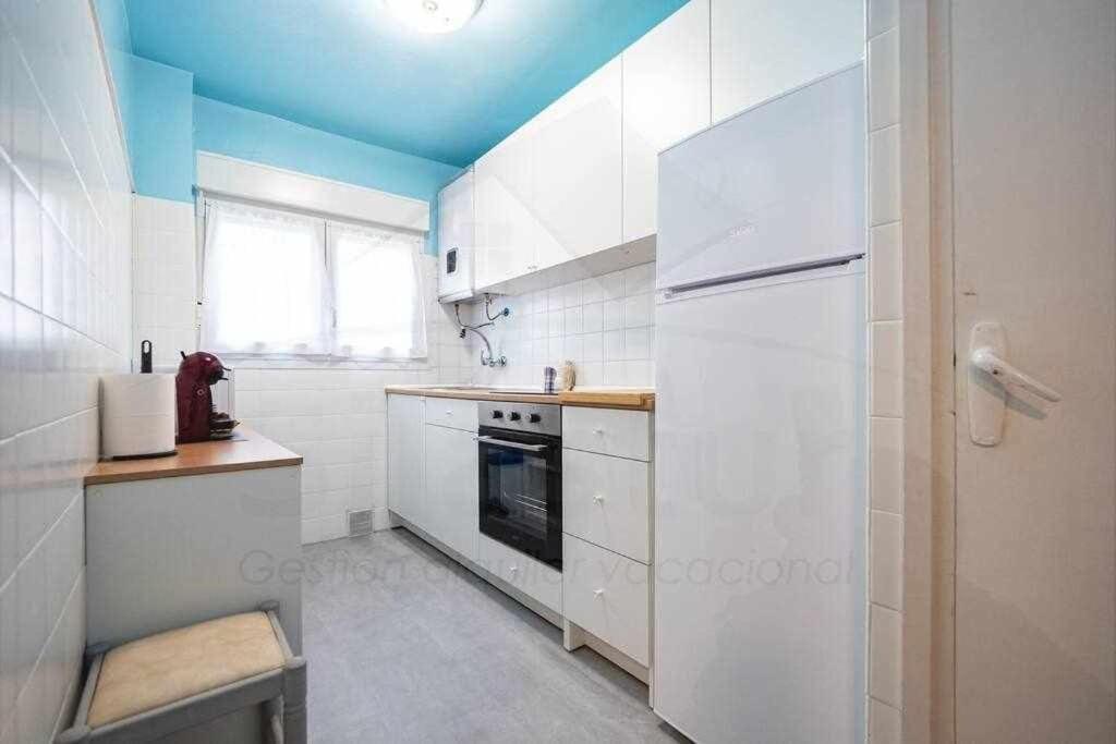 El Llar Del Gueelu Apartment Gijon Bagian luar foto